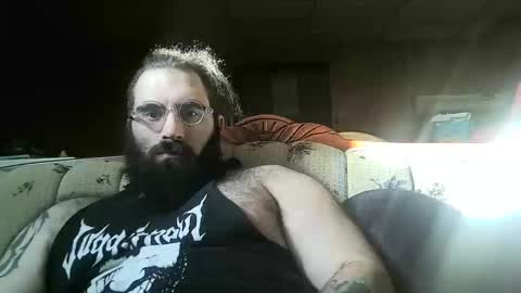 Snapshot of theironbulll chatting on April 27, 8:51 pm Iron online show from April 27, 8:51 pm