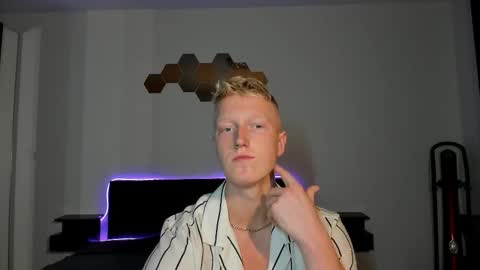 Snapshot of thejacob_d chatting on November 9, 5:22 pm thejacob_d online show from November 9, 5:22 pm