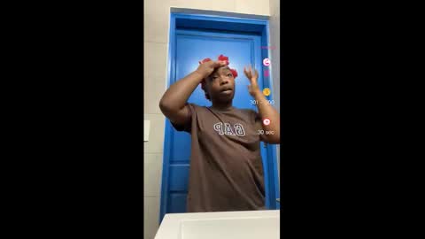 Snapshot of thejaderavixen chatting on December 20, 9:00 pm Jadera online show from December 20, 9:00 pm