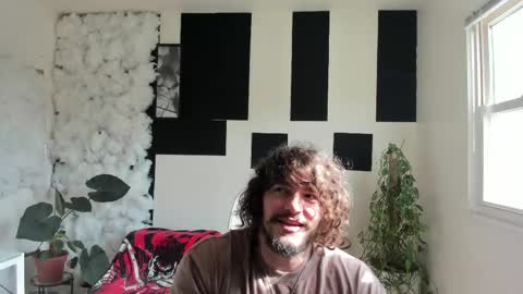 Snapshot of thejohnnystone chatting on June 3, 10:26 pm Johnny Stone online show from June 3, 10:26 pm