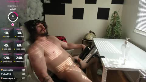 Snapshot of thejohnnystone chatting on June 5, 10:48 pm Johnny Stone online show from June 5, 10:48 pm