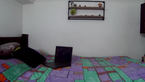 theking11220 online show from September 15, 6:46 am