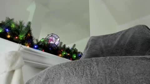 Snapshot of thekinkside chatting on December 3, 10:29 pm KinkSide online show from December 3, 10:29 pm