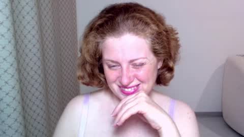 Ella online show from November 5, 4:51 pm