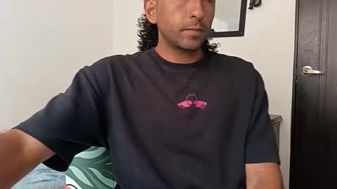 thelong gutxxx online show from April 21, 3:17 pm