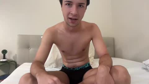 Snapshot of thelonglouie chatting on October 4, 5:33 pm Louie online show from October 4, 5:33 pm