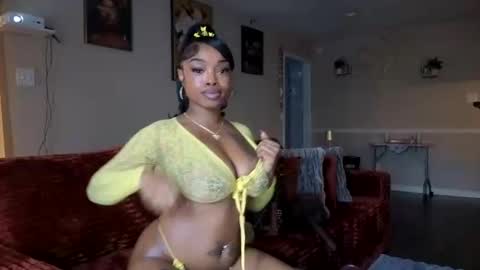 thelovelybrown online show from March 29, 6:30 pm