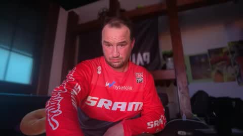 Snapshot of theman16cm chatting on March 19, 5:33 am theman16cm online show from March 19, 5:33 am