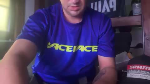 Snapshot of theman16cm chatting on June 4, 3:56 am theman16cm online show from June 4, 3:56 am