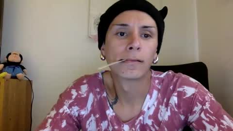 Snapshot of thematryoshka chatting on December 2, 8:44 pm Lucy Lucy online show from December 2, 8:44 pm