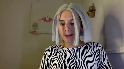 Snapshot of thematryoshka chatting on December 24, 2:32 am Lucy Lucy online show from December 24, 2:32 am