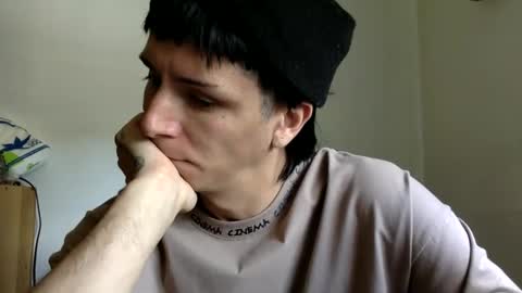 Snapshot of thematryoshka chatting on January 2, 4:56 pm Lucy Lucy online show from January 2, 4:56 pm