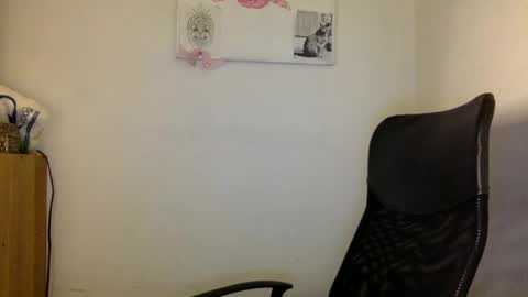 Snapshot of thematryoshka chatting on January 3, 1:38 am Lucy Lucy online show from January 3, 1:38 am