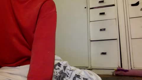 Snapshot of thematryoshka chatting on January 10, 2:35 am Lucy Lucy online show from January 10, 2:35 am