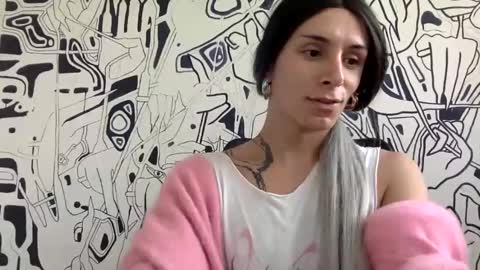 Snapshot of thematryoshka chatting on January 15, 8:58 pm Lucy Lucy online show from January 15, 8:58 pm