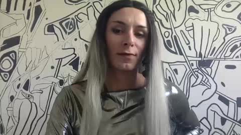 Snapshot of thematryoshka chatting on January 23, 4:04 pm Lucy Lucy online show from January 23, 4:04 pm