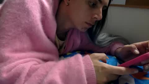 Snapshot of thematryoshka chatting on February 12, 10:04 pm Lucy Lucy online show from February 12, 10:04 pm