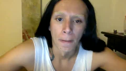 Snapshot of thematryoshka chatting on February 20, 1:57 am Lucy Lucy online show from February 20, 1:57 am