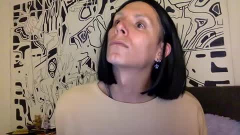 Snapshot of thematryoshka chatting on February 27, 2:32 am Lucy Lucy online show from February 27, 2:32 am