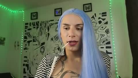 Snapshot of thematryoshka chatting on September 12, 10:32 pm Lucy Lucy online show from September 12, 10:32 pm