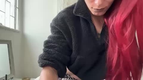 Snapshot of thematryoshka chatting on September 15, 5:24 pm Lucy Lucy online show from September 15, 5:24 pm