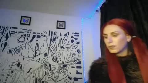 Snapshot of thematryoshka chatting on October 8, 11:24 pm Lucy Lucy online show from October 8, 11:24 pm