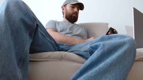 TheMonarchGoat online show from March 26, 9:26 am