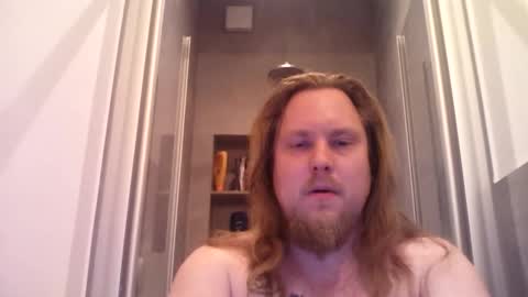 thenewdude1992 online show from December 15, 6:45 pm