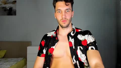 Theodor online show from May 6, 4:34 pm