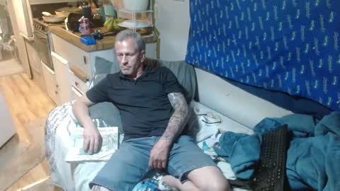 Snapshot of theoneyouwant2fuck chatting on March 11, 4:21 am theoneyouwanttwofuck online show from March 11, 4:21 am