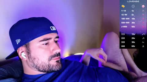 Snapshot of theoravi chatting on January 10, 3:39 am Theo Ravi online show from January 10, 3:39 am