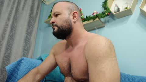 Snapshot of thephenomone chatting on December 20, 4:46 pm Chris online show from December 20, 4:46 pm