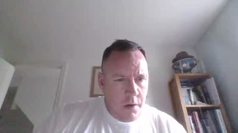 Snapshot of thepigboy chatting on December 16, 11:26 am thepigboy online show from December 16, 11:26 am