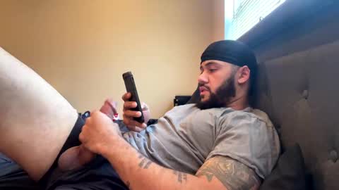 Snapshot of thepipe_layer chatting on December 26, 8:32 pm ThePipe online show from December 26, 8:32 pm