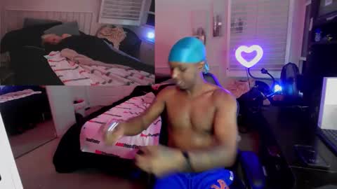 The Plug Love  Friends online show from November 18, 10:41 am