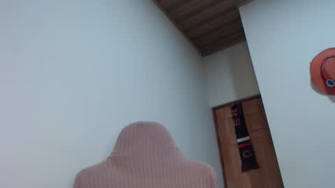 Santiago Enrique online show from March 18, 4:37 am