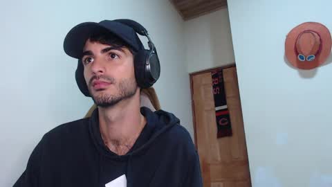 Santiago Enrique online show from April 30, 5:36 am