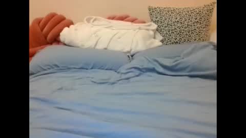 Snapshot of thereallittleredridinghood chatting on October 29, 5:47 pm Bunny online show from October 29, 5:47 pm