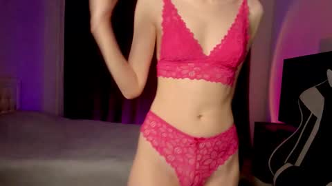 Snapshot of theresajhones chatting on September 12, 12:55 am Theresa online show from September 12, 12:55 am