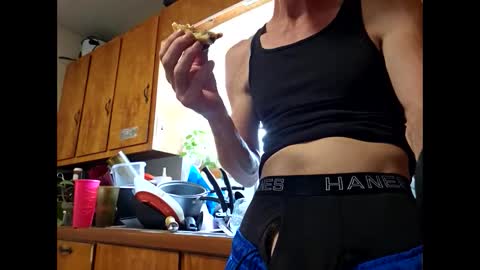 therizzler_1_of_1 online show from May 27, 8:17 pm