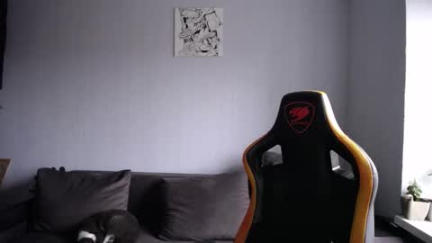 Nick   online show from December 3, 8:56 am