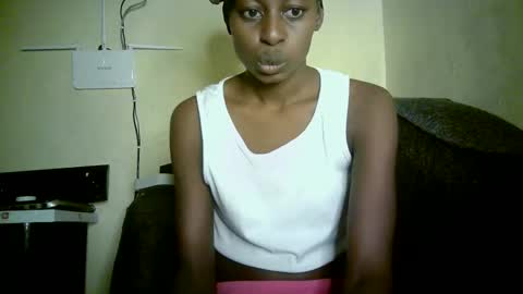 Snapshot of therry_heart chatting on May 10, 6:18 am hearty online show from May 10, 6:18 am