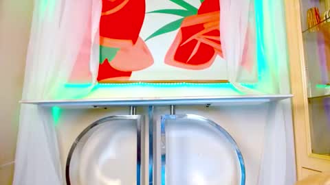 Snapshot of thesexy_kittydoll chatting on November 29, 9:40 pm thesexy_kittydoll online show from November 29, 9:40 pm