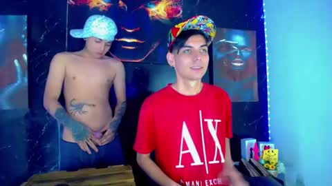 Snapshot of theshamefulboys chatting on June 22, 10:51 pm David y Daniel online show from June 22, 10:51 pm