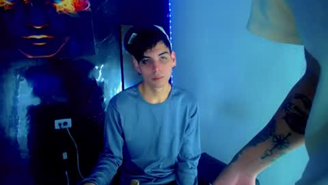 Snapshot of theshamefulboys chatting on July 5, 5:03 am David y Daniel online show from July 5, 5:03 am