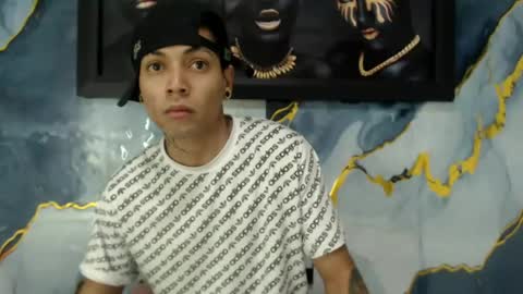 Snapshot of theshamefulboys chatting on July 12, 5:31 am David y Daniel online show from July 12, 5:31 am