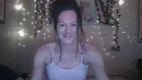 Snapshot of thesillymillie chatting on December 8, 4:14 am sillymillie0 online show from December 8, 4:14 am