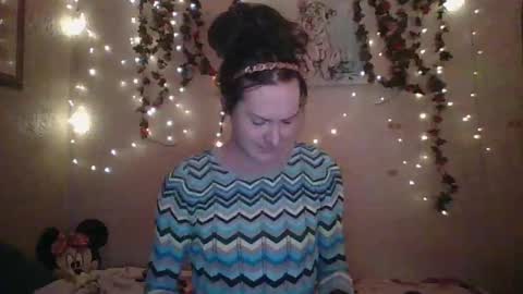 Snapshot of thesillymillie chatting on January 17, 2:08 am sillymillie0 online show from January 17, 2:08 am