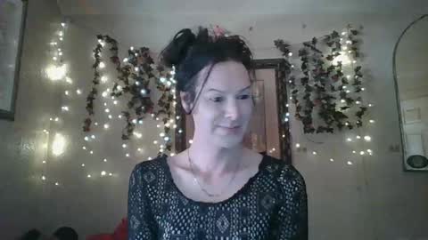 Snapshot of thesillymillie chatting on October 17, 7:49 pm sillymillie0 online show from October 17, 7:49 pm