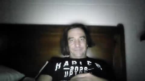 Snapshot of thestardad394997 chatting on April 12, 8:25 pm thestardad394997 online show from April 12, 8:25 pm